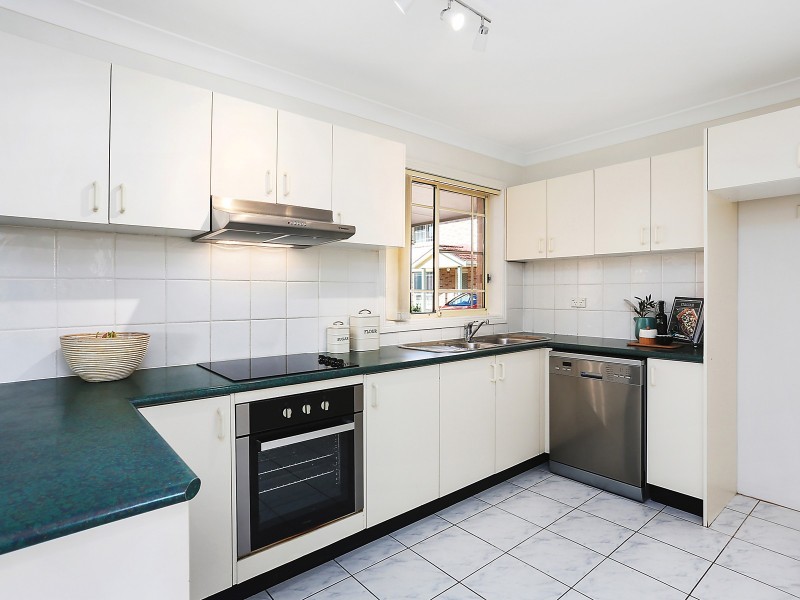 7/80 Flora Street, Kirrawee NSW 2232