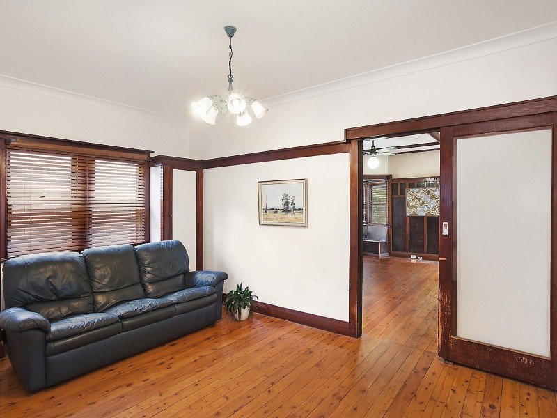 41 Wolger Street, Como NSW 2226