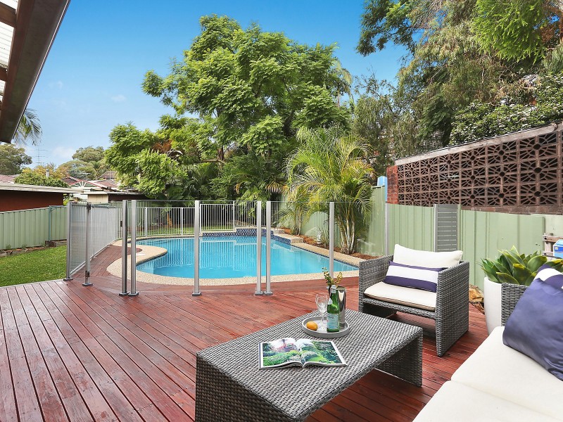 30 Stirling Avenue, Kirrawee NSW 2232