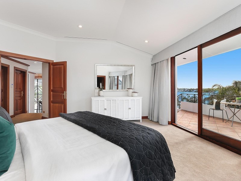 41 Holt Road, Taren Point NSW 2229
