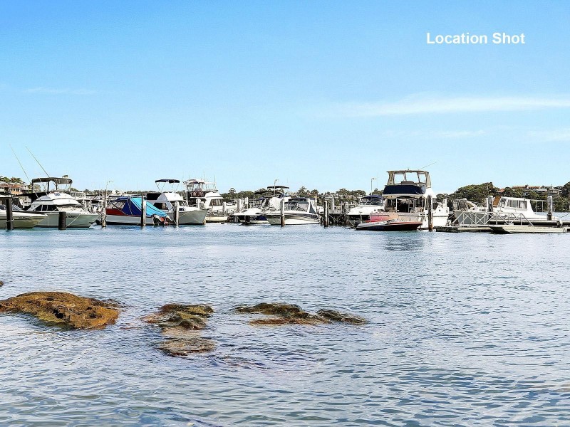 5 Evelyn Street North, Sylvania NSW 2224