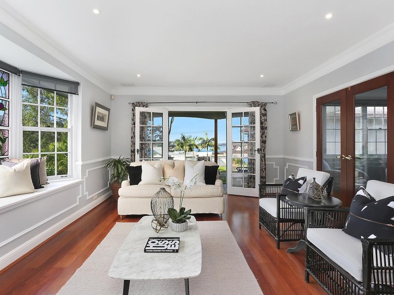 10 Korokan Road, Lilli Pilli NSW 2229