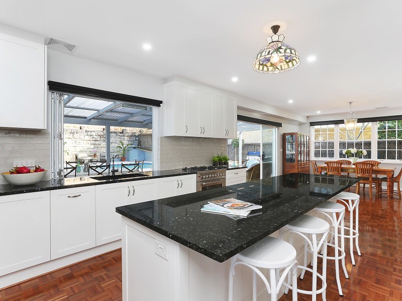 10 Korokan Road, Lilli Pilli NSW 2229