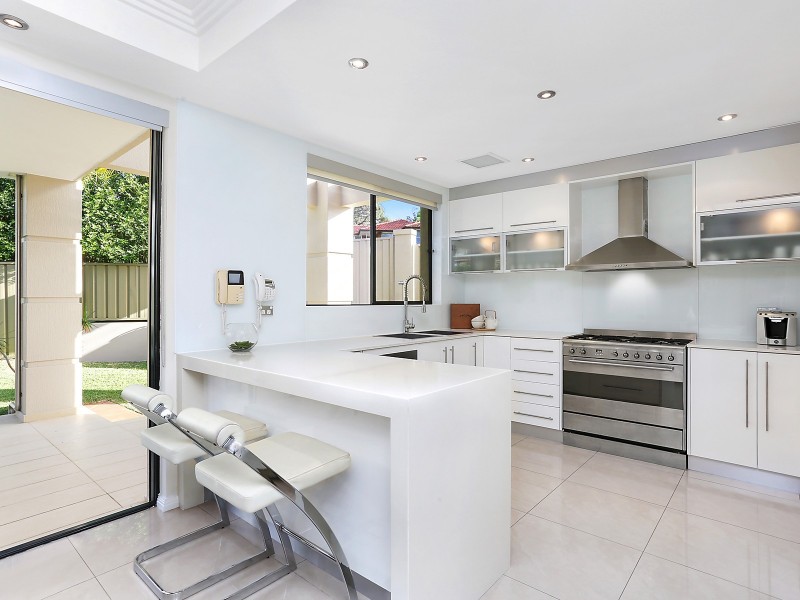 71 Craigholm Street, Sylvania NSW 2224