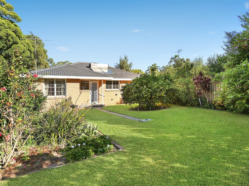 9 Leichhardt Crescent, Sylvania NSW 2224
