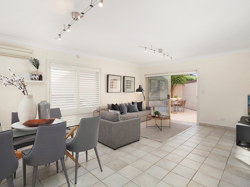 1/305 Box Road, Sylvania NSW 2224