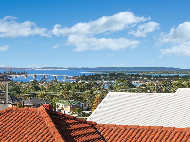 1/305 Box Road, Sylvania NSW 2224