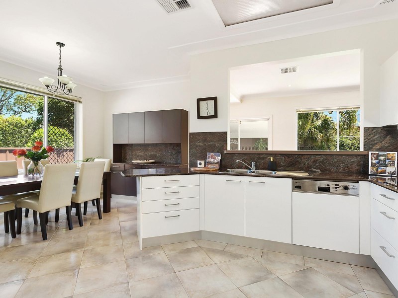 9 Clarence Crescent, Sylvania Waters NSW 2224