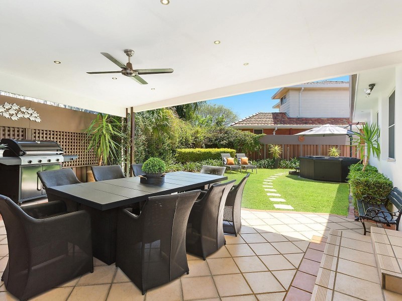 9 Clarence Crescent, Sylvania Waters NSW 2224