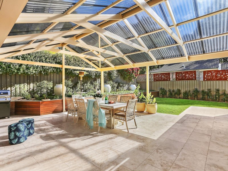 9 Binya Place, Como NSW 2226