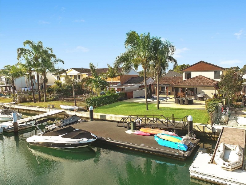 1 Hawkesbury Esplanade, Sylvania Waters NSW 2224