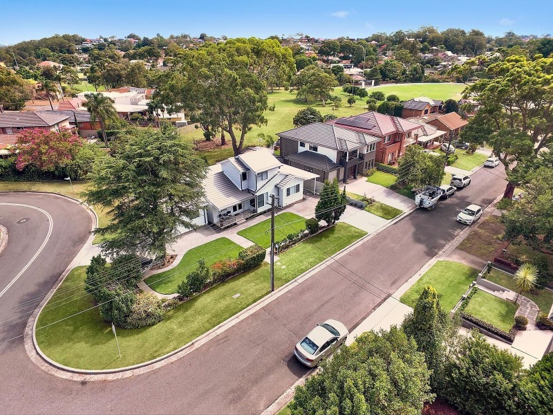 2 Johnston Avenue, Kogarah Bay NSW 2217