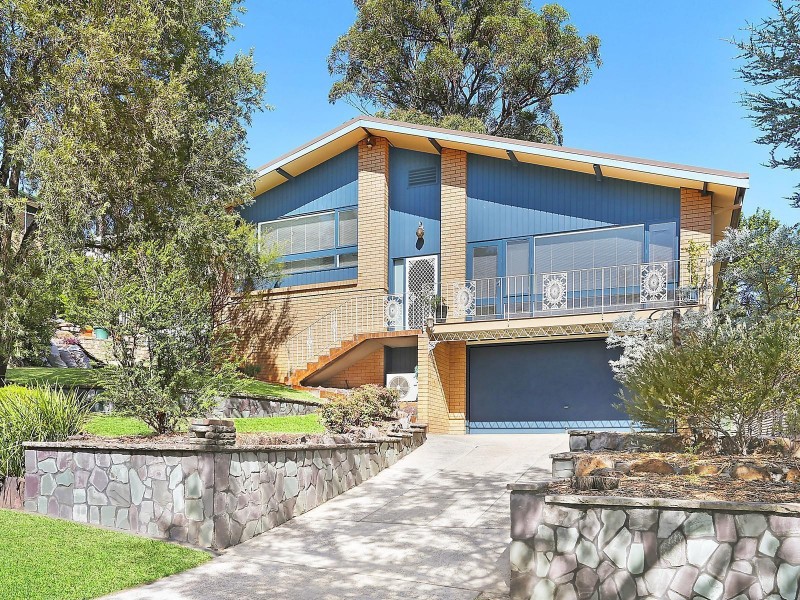 11 Peebles Avenue, Kirrawee NSW 2232