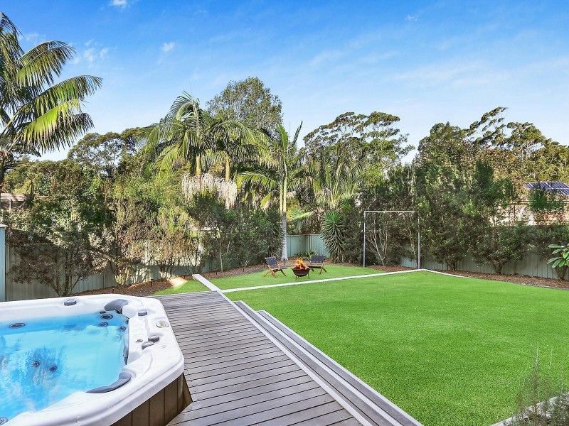 2 Gilbert Street, Sylvania NSW 2224