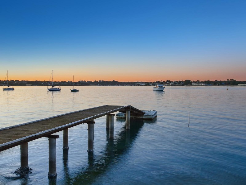 11 Holt Road, Taren Point NSW 2229