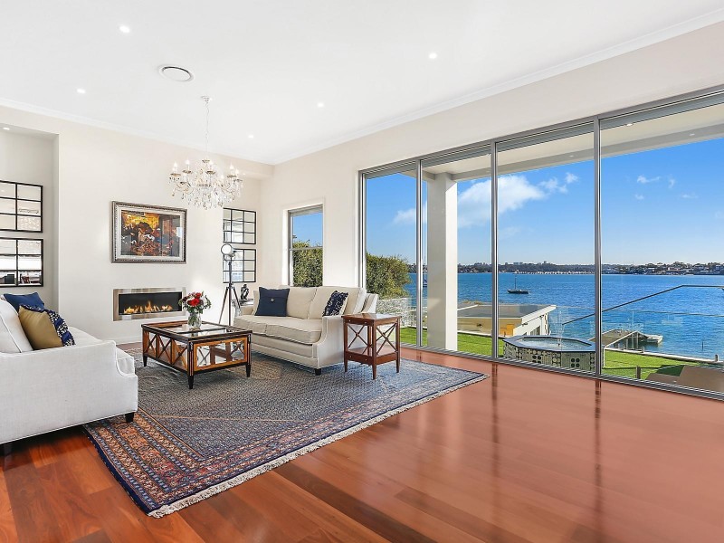 11 Holt Road, Taren Point NSW 2229