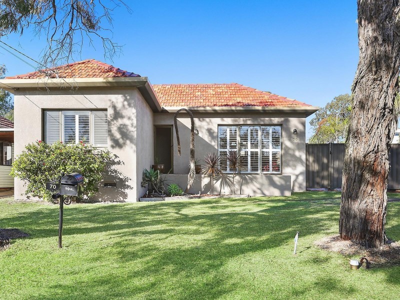 70 Melrose Avenue, Sylvania NSW 2224