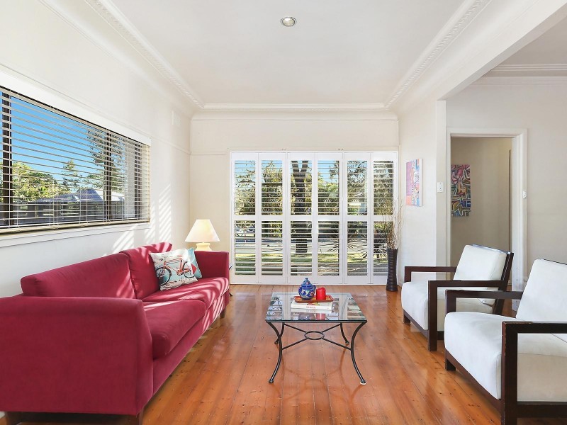 70 Melrose Avenue, Sylvania NSW 2224