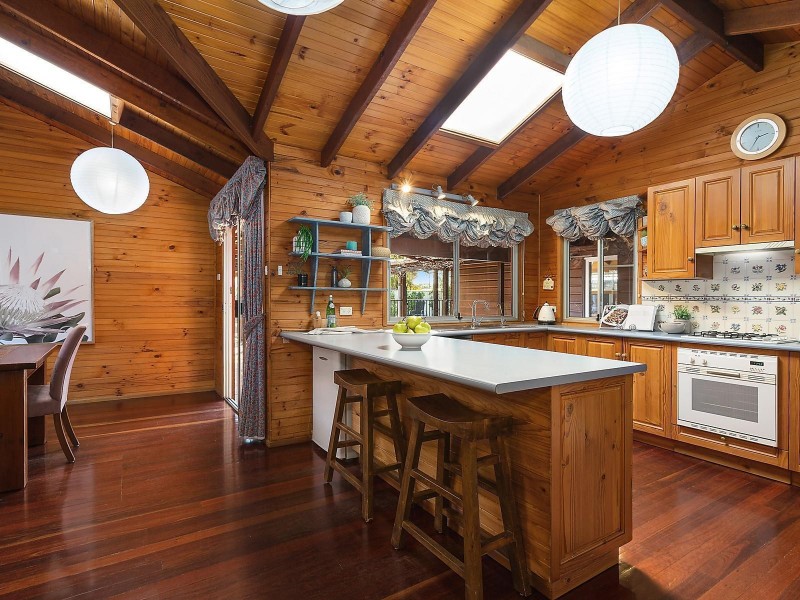 39 Hunter Street, Kirrawee NSW 2232