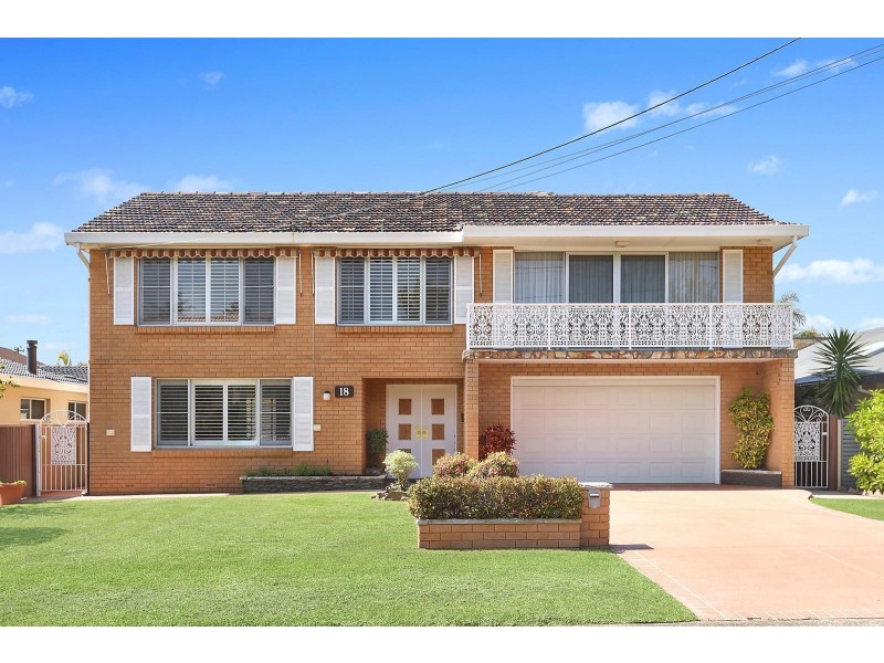 18 Hampton Road, Sylvania Waters NSW 2224