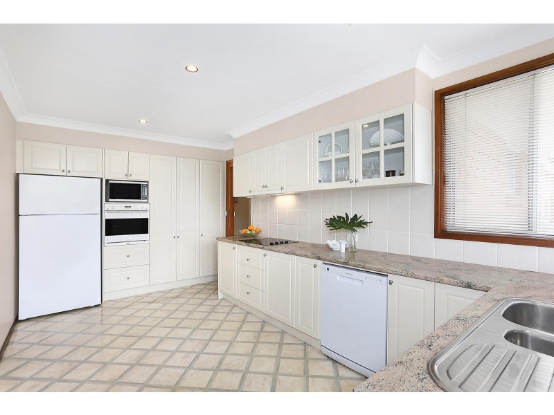 18 Hampton Road, Sylvania Waters NSW 2224