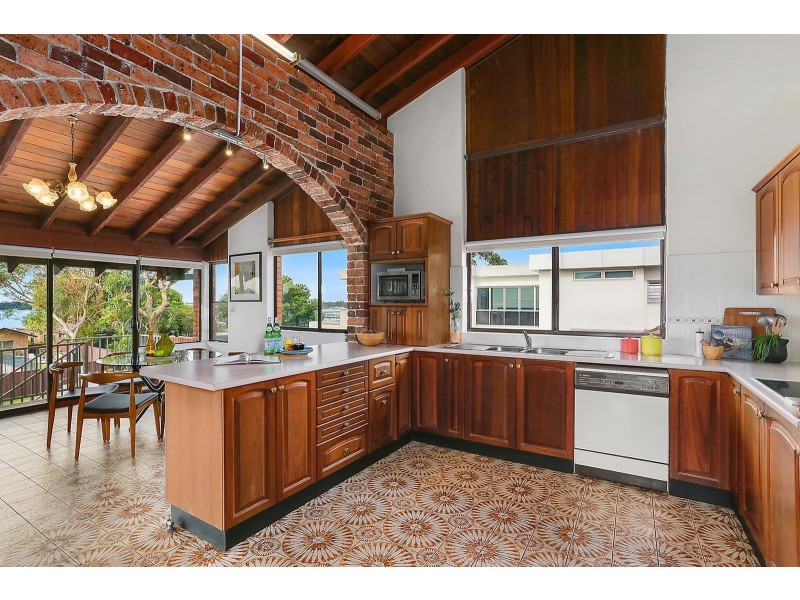 11 Clare Street, Sylvania NSW 2224