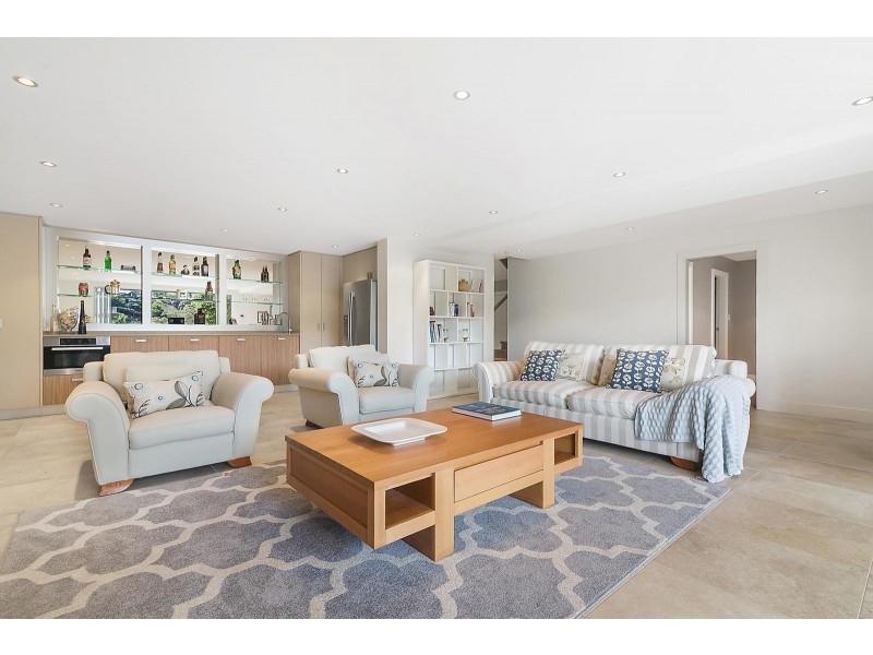 16 Goldfinch Place, Grays Point NSW 2232