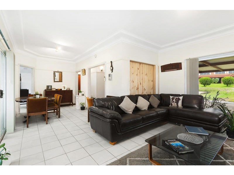 28 Venetia Street, Sylvania NSW 2224