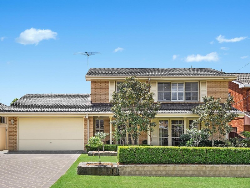 23 Essington Crescent, Sylvania NSW 2224