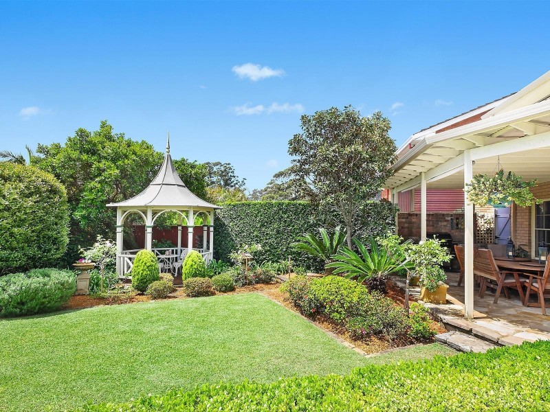 23 Essington Crescent, Sylvania NSW 2224