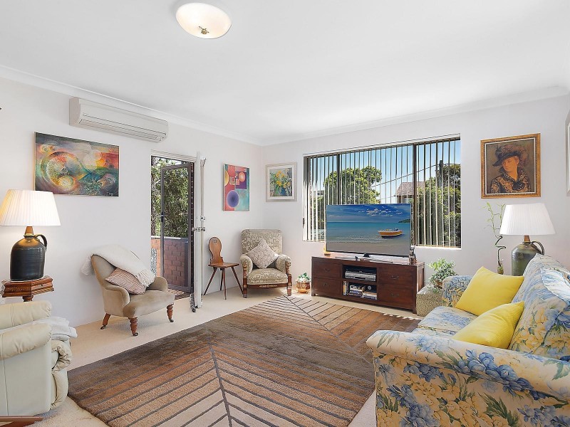 2/20 Merton Street, Sutherland NSW 2232