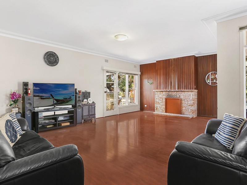 305 The Boulevarde, Miranda NSW 2228