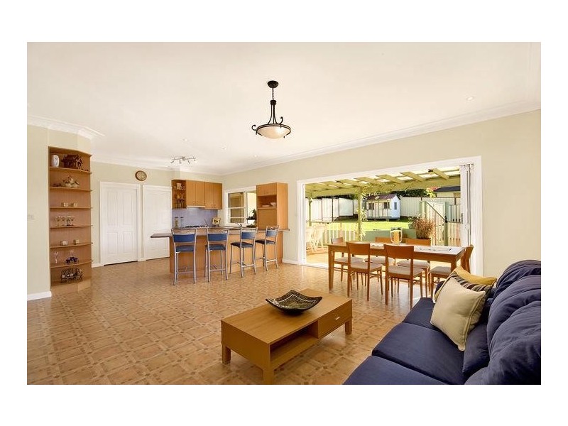 17 Seventh Avenue, Jannali NSW 2226