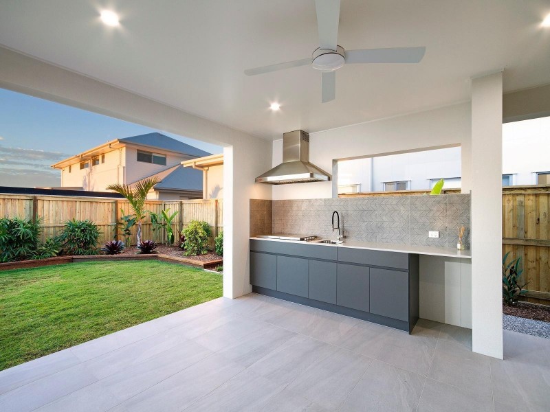 20 Berry Terrace, Caloundra West QLD 4551