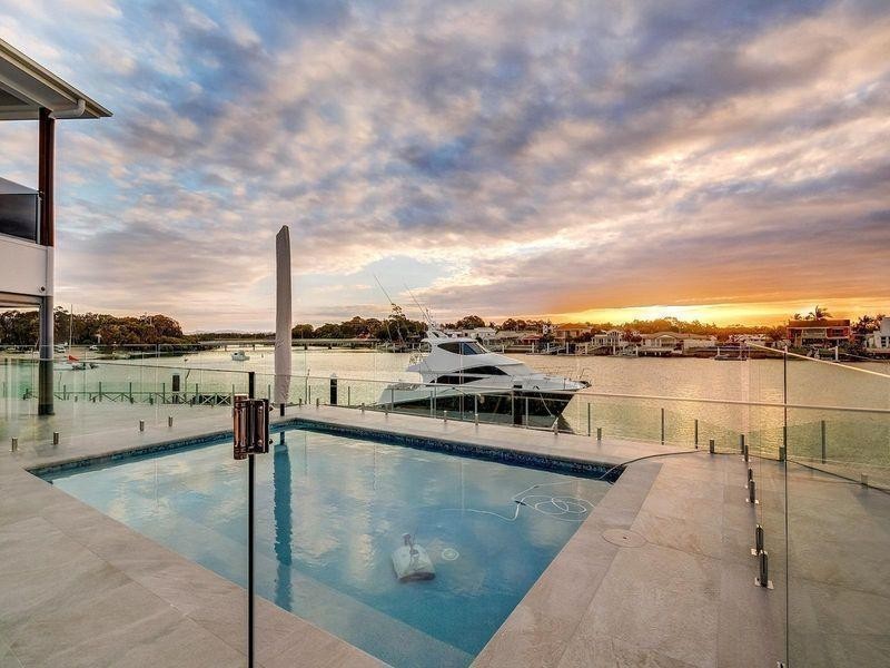 12 Mooloolah Island, Minyama QLD 4575