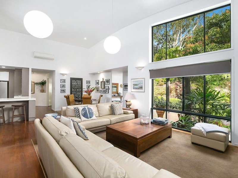 8 Pirianda Grove, Mons QLD 4556