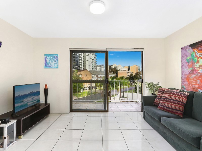 4/13 Muraban Street, Mooloolaba QLD 4557