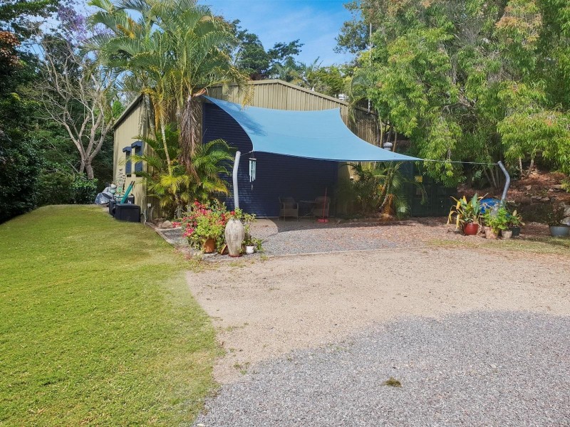 13 Mons School Road, Mons QLD 4556
