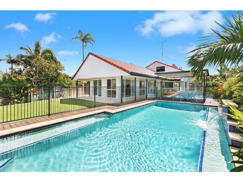 13 Aroona Avenue, Buddina QLD 4575