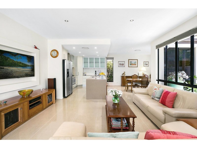 3 Cocos Court, Kawana Island QLD 4575