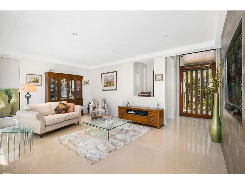 3 Cocos Court, Kawana Island QLD 4575