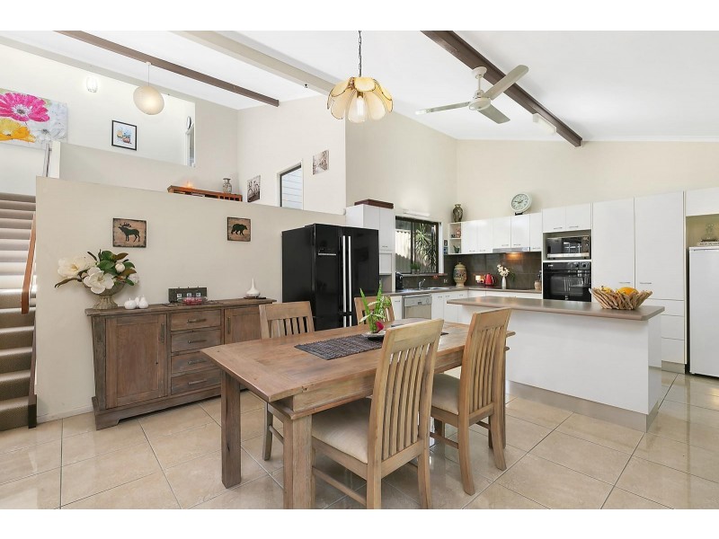28 Cunningham Crescent, Nambour QLD 4560