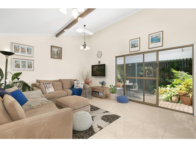 28 Cunningham Crescent, Nambour QLD 4560