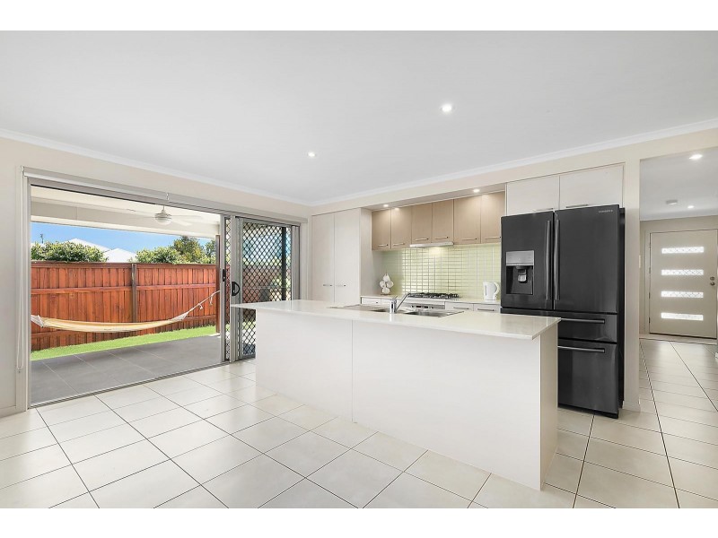 14 Tarwhine Place, Mountain Creek QLD 4557
