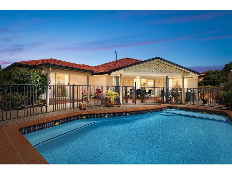 10 Gradorean Street, Pelican Waters QLD 4551