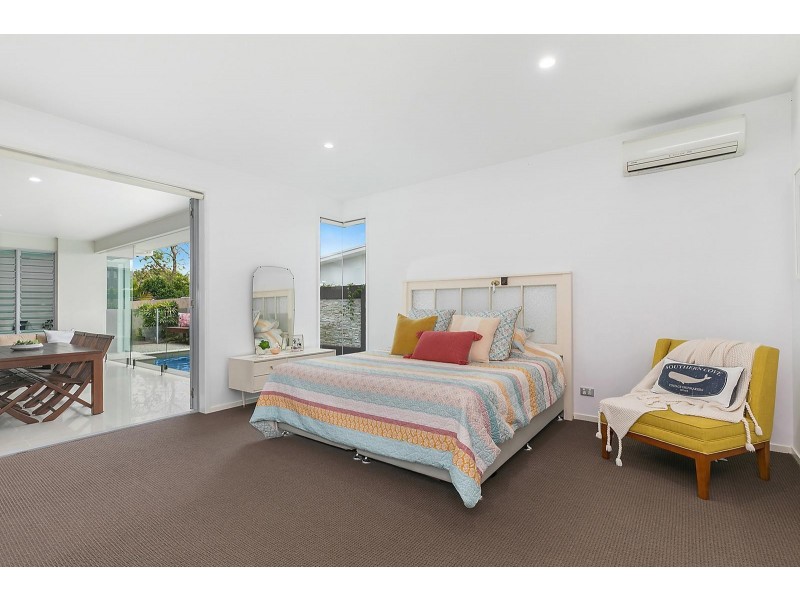 9 Cocos Court, Kawana Island QLD 4575