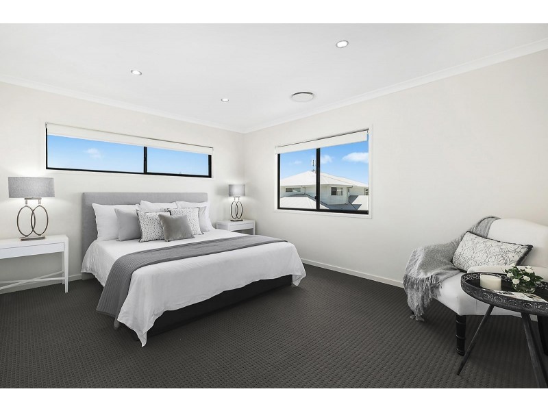 5 Reef Court, Birtinya QLD 4575