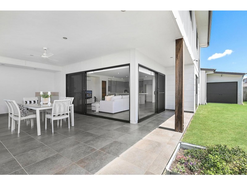 5 Reef Court, Birtinya QLD 4575