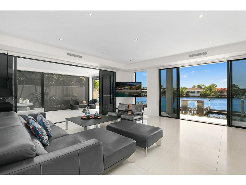 13 Panama Court, Kawana Island QLD 4575