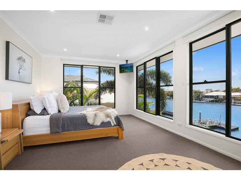 13 Panama Court, Kawana Island QLD 4575